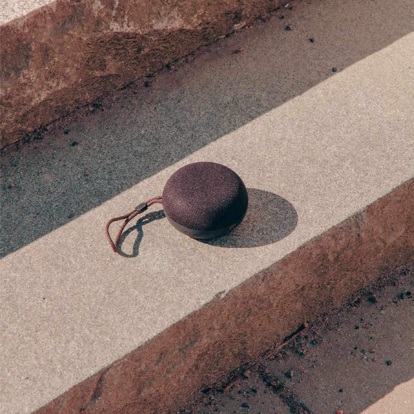 s-Go Nano True Wireless Speaker – JAYS Headphones